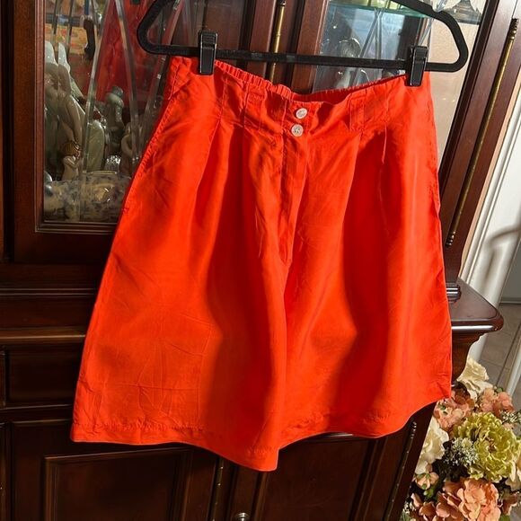 Talbots 100% Silk Orange Shorts - Size Medium - Picture 1 of 4